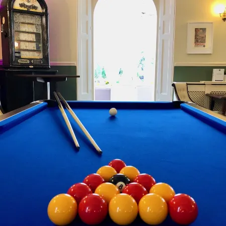 Riviera Lodge Hotel