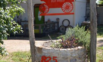 Covered Wagon B&B Guesthouse