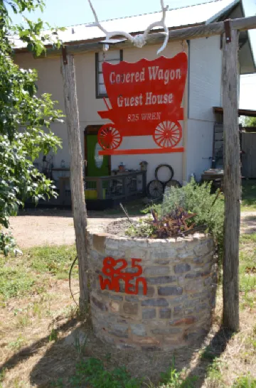 Covered Wagon B&B Guesthouse Hotels in Mason County