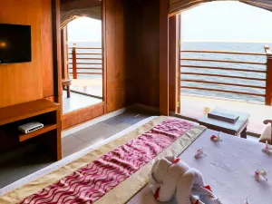 Poovar Island Resort