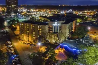 DoubleTree by Hilton Memphis Các khách sạn gần FedEx Institute of Technology