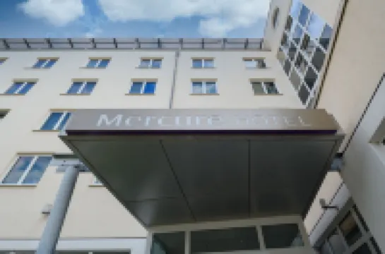 Mercure  Neu-Isenburg Hôtels à : 