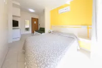 Bombinhas Praia Apart Hotel - Unidade Rua Bem Te VI فنادق في بومبينهاس