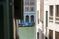 Locanda Leon Bianco on the Grand Canal - romantique