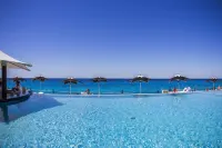 Coral Princess Hotel & Dive Resort - Bãi biển