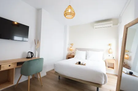 La Malagueña by Croma