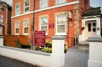 Bow Guest House Hotels in Редінґ