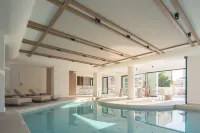 Theartemis Palace - Pools