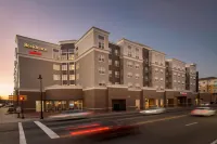 國會大廈塔拉哈西大學Residence Inn 飯店 FSU School of Communication Science and Disorders附近的飯店