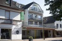 Platzhirsch Hotel Hotels in Bornheim