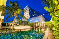 D'Primahotel Tangerang - Pools