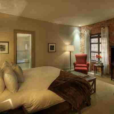 Hotel Nelligan Rooms