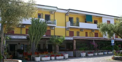 Hotel Cristina فنادق في Santa Maria del Cedro