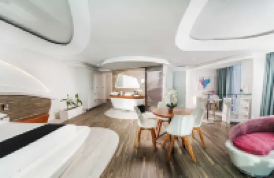 卡曼海灘酒店 - 海洋前