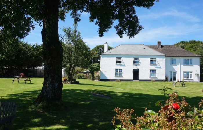 Leworthy Farmhouse Bed and Breakfast