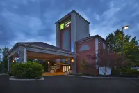 Holiday Inn Express & Suites Cincinnati Northeast-Milford Hôtels à : Miami Township