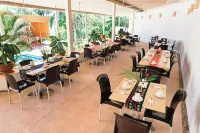Hotel Ixzi Plus - พร้อมอาหารเช้า