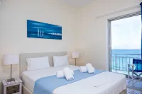 Spacious Apartment on the Beachfront - 3-Star