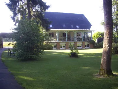 La Grange des Marettes Hotels in der Nähe von Orochi