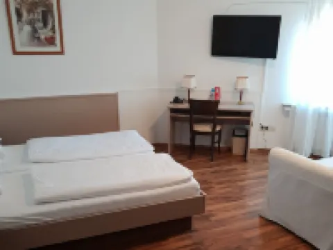 肯切司特登納霍夫餐廳酒店 多爾馬根酒店