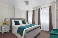 Suspire House -Sleeps6-Garden-BBQ-Coastal Retreat Hotels near Port Lympne Safari Park