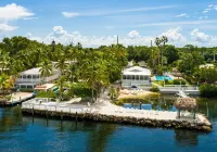 Amoray Dive Resort Hotels near Phantom Fireworks of Key Largo