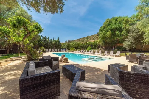 Pula Golf Resort Hotel di Arta