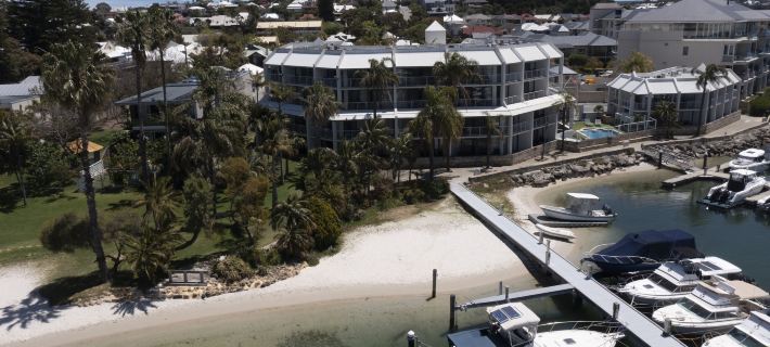 Pier 21 Riverside Apartment Hotel Các khách sạn ở Perth