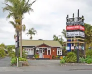Beachcomber Lodge & Backpacker Hotels in der Nähe von Serafinas Campervan Park & Gardens