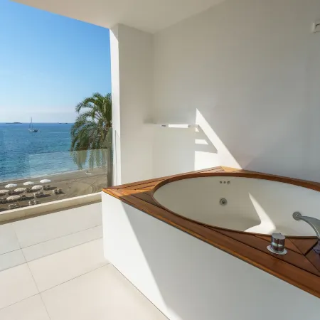 One Ibiza Suites