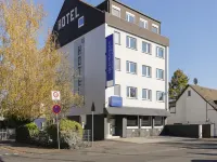 Die Schlafbude Hotels near محطة مترو سورث بي إف