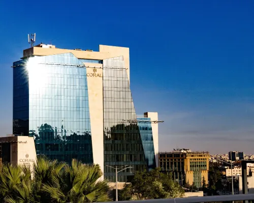 Coral Tower Hotel by Hansa Các khách sạn gần Đường Rainbow