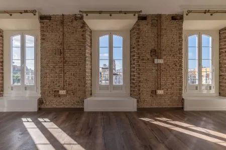 Home Art Apartments Málaga Отели рядом с достопримечательностью «Хибральфаро»