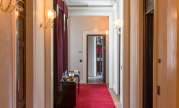 Nolinski Venezia - Evok Collection