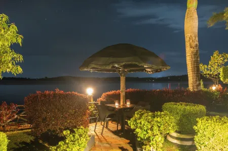 Coorg Jungle Camp Backwater Resort Отели в г. Кодагу