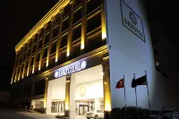 Des'Otel Hotels near Altınova Sahili