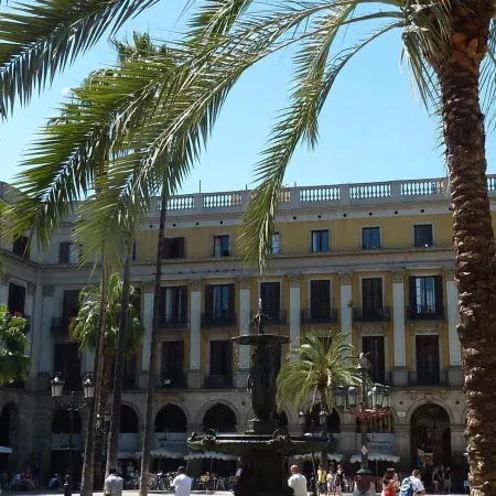 Roma Reial Отели рядом с достопримечательностью «Готический квартал»