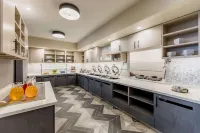 Hyatt House Winnipeg South/Outlet Collection Hotels in Winnipeg