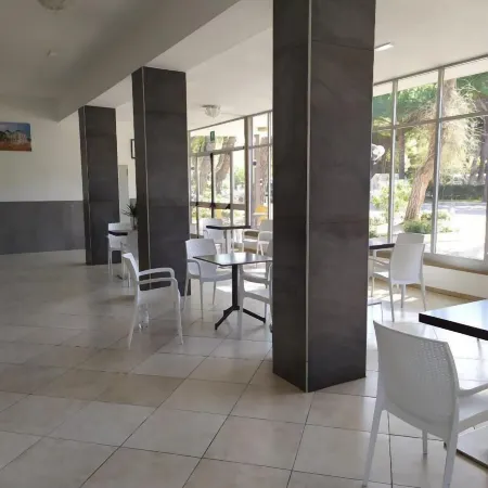 Hotel Madonna Del Pino