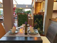 Caravel Hotel Apartments - breakfast