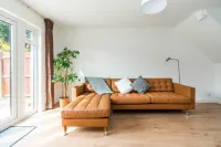 Sleek and Stylish 2Bd Home with a Garden Anerley