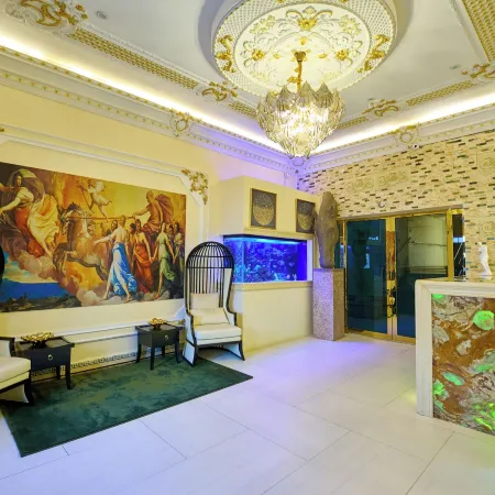 Double D Luxury Apartments