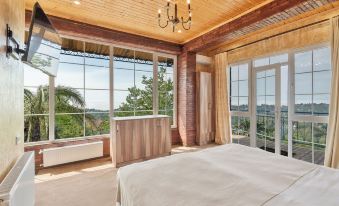 Roots Resort
