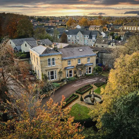 Manor House Lindley