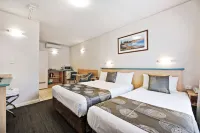 Welcome Inn 277 Hotels near Mount Lofty Botanic Garden