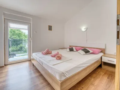 Radmila Hotel di 