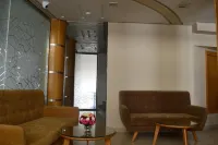 拉盧娜酒店