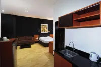 Jambuluwuk Heritage Menteng Suites - chambre d’hôtes