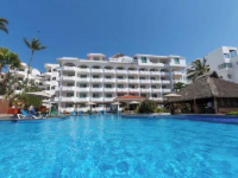 Torreblanca Beach Hotel and Suites Guayabitos - Desayuno y Comida Incluido Hotels in Compostela