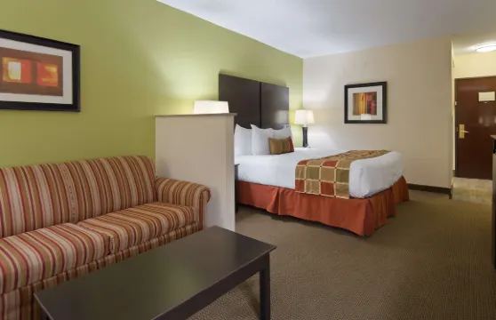 亨特斯維爾貝斯特韋斯特優質套房酒店